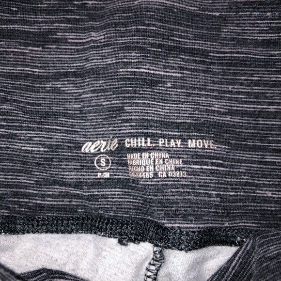 Aerie Chill. Play. Move. 3/4 Crop Gray Leggings - Picture 7 of 10